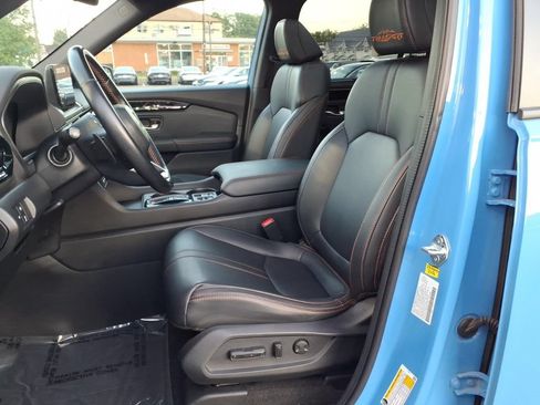 Certified 2024 Honda Pilot TrailSport image 18