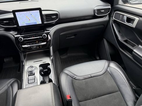Used 2022 Ford Explorer ST AWD/4WD image 24