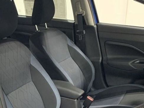 New 2025 Nissan Versa SV w/ Trunk Package image 23