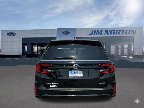 Used 2025 Honda Odyssey Touring image 6