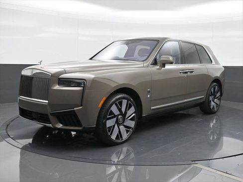 Certified 2025 Rolls-Royce Cullinan AWD/4WD image 1