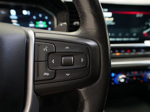 Used 2022 GMC Sierra 1500 SLT w/ SLT Convenience Package AWD/4WD image 18
