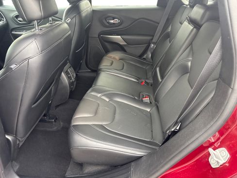 Used 2021 Jeep Cherokee Latitude Lux 80th Anniv w/ Quick Order Package 26U 80TH image 10