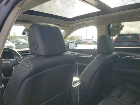Used 2019 Cadillac XT5 Premium Luxury AWD/4WD image 11