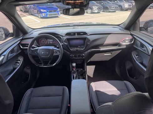 Used 2022 Chevrolet TrailBlazer RS w/ Sun and Liftgate Package FWD image 21