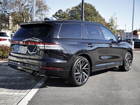 Used 2025 Lincoln Aviator Black Label w/ Jet Appearance Package image 7