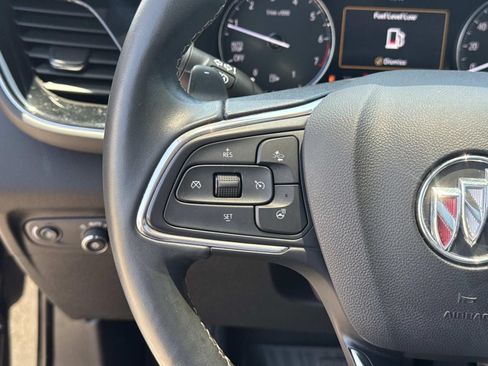 Used 2022 Buick Envision Avenir w/ Technology Package II FWD image 25