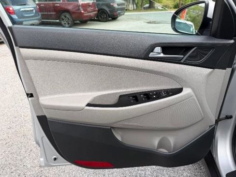 Used 2016 Hyundai Tucson Sport image 14