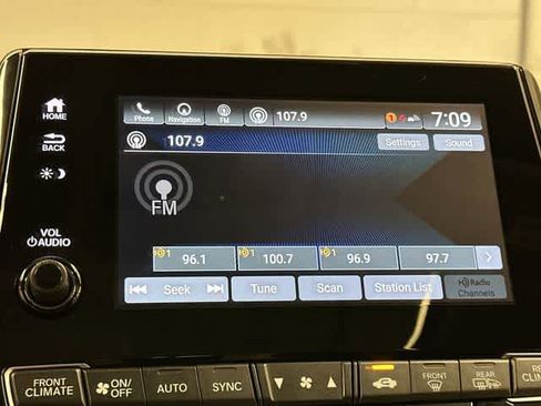 Used 2024 Honda Odyssey Elite image 12