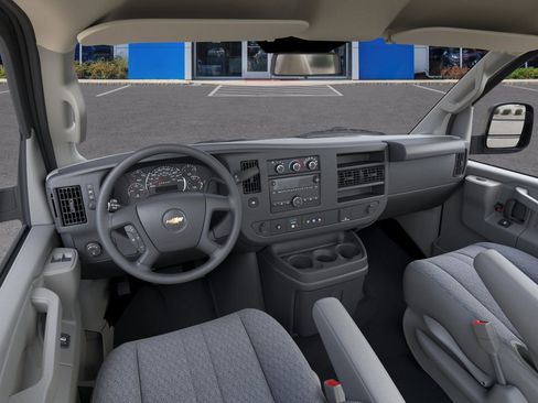 New 2025 Chevrolet Express 3500 w/ Power Convenience Package image 39