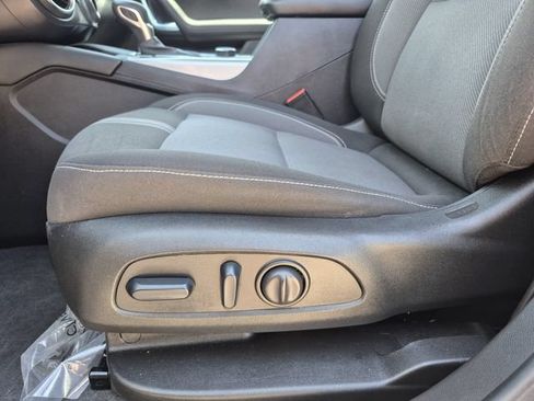 Used 2024 Chevrolet Blazer LT w/ LPO, Floor Liner Package FWD image 17