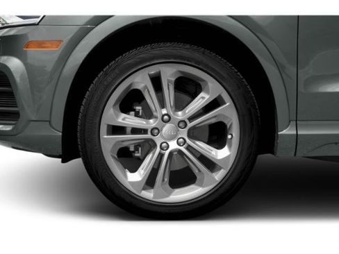 Used 2018 Audi Q3 2.0T Premium Plus w/ Premium Plus Package image 11