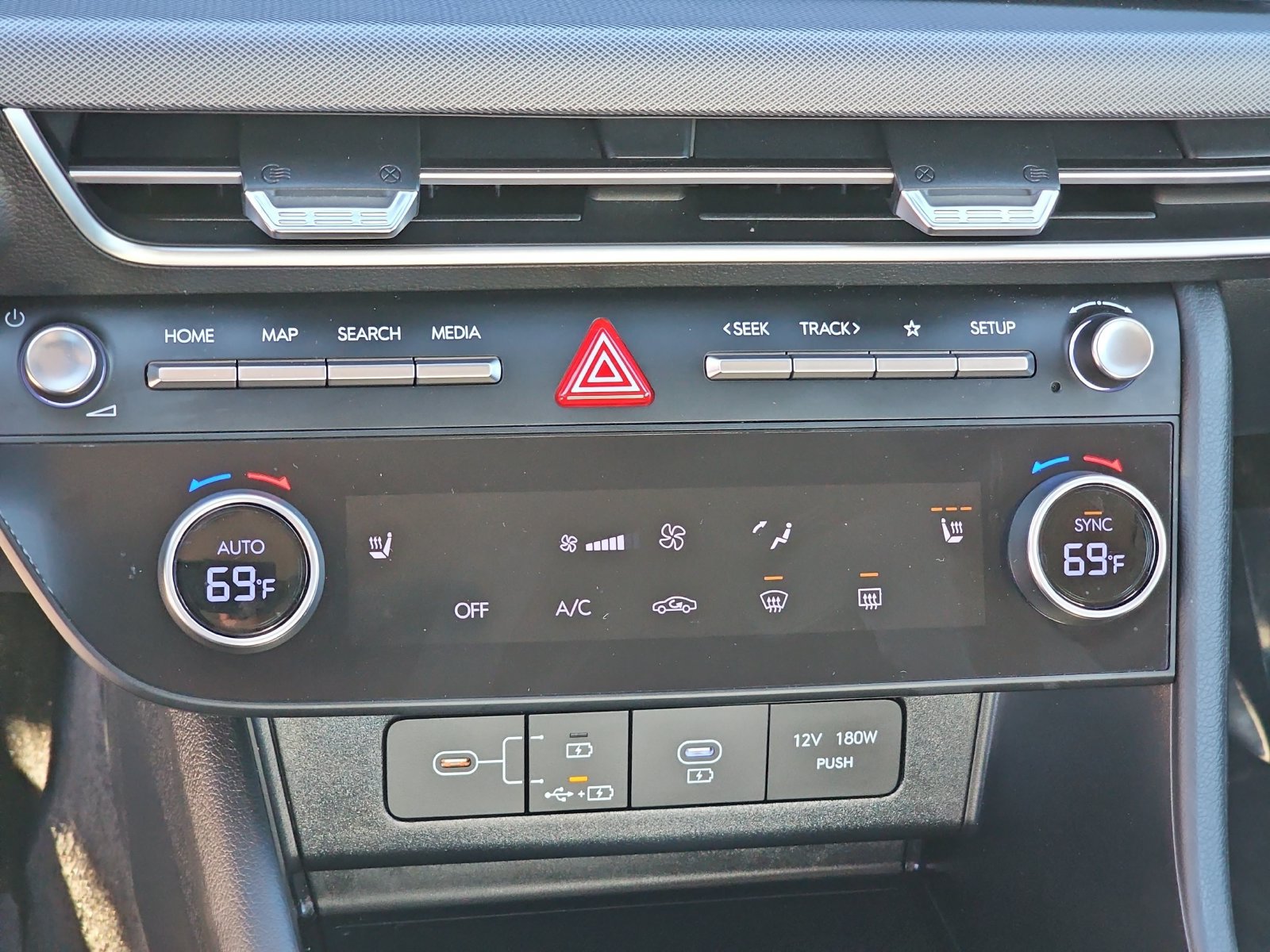 Used 2025 Hyundai Sonata SEL FWD image 25