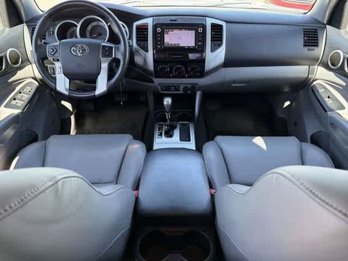 Used 2015 Toyota Tacoma PreRunner w/ Limited Package RWD image 12