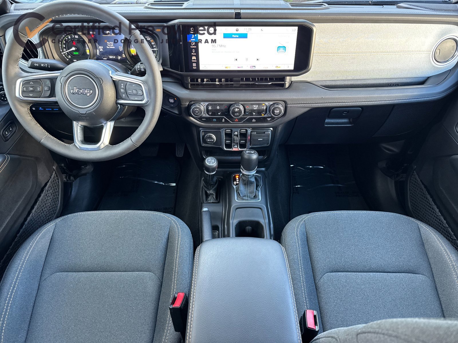 Certified 2025 Jeep Wrangler Unlimited Sahara AWD/4WD image 14