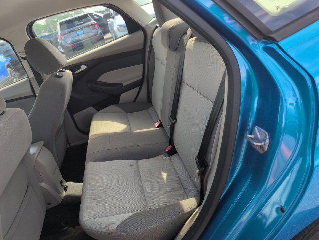 Used 2014 Ford Focus SE FWD image 23