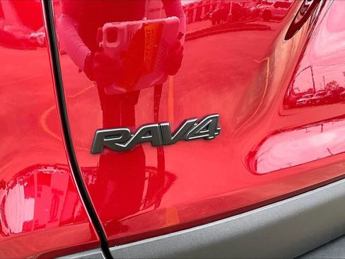 Used 2025 Toyota RAV4 XLE Premium w/ Weather Package image 31