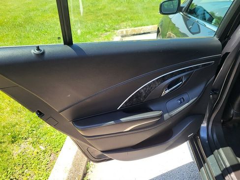 Used 2014 Buick LaCrosse Leather w/ Driver Confidence Package AWD/4WD image 27