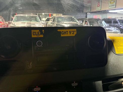 Used 2019 Mercedes-Benz Sprinter 144 image 16