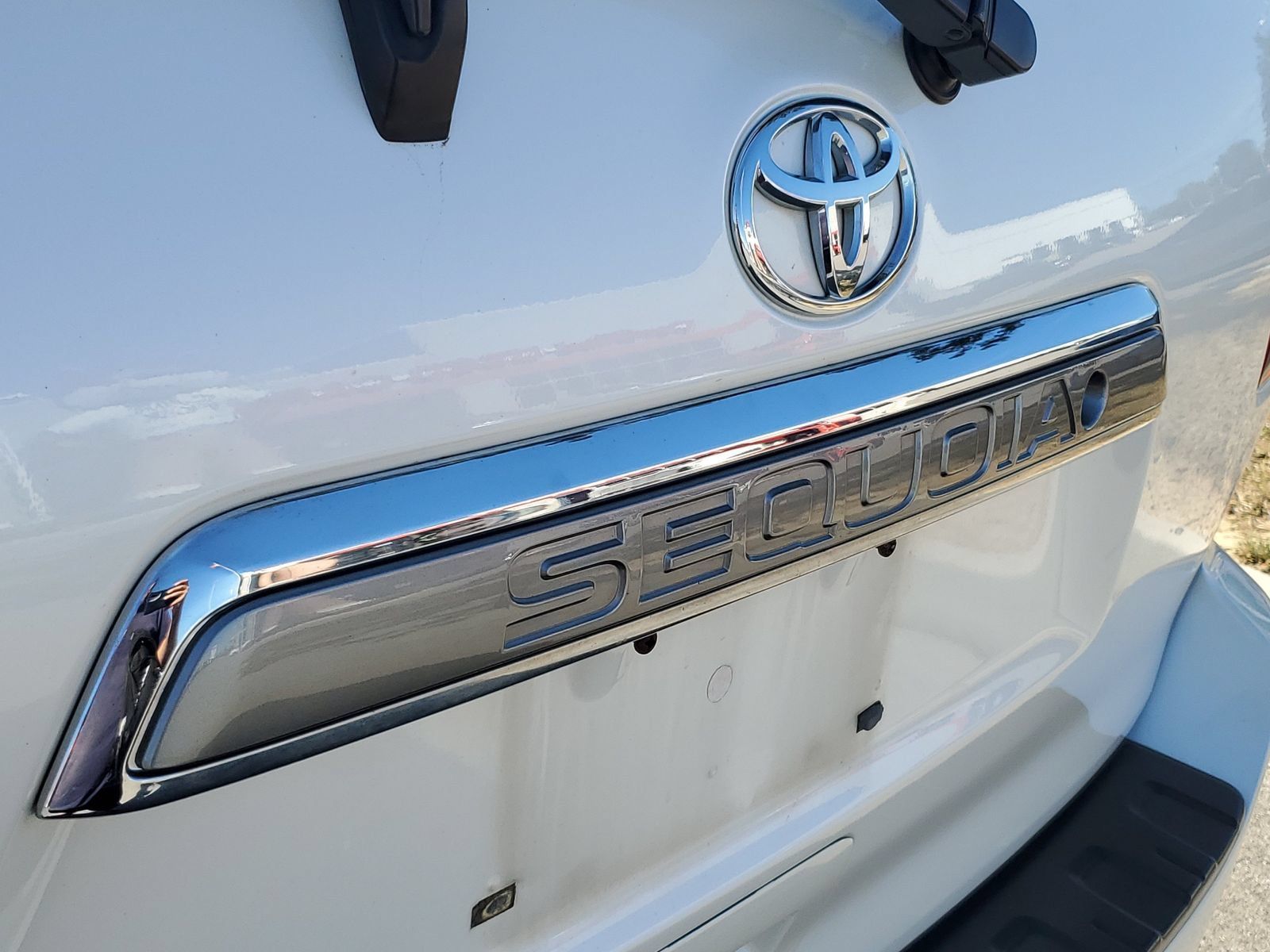 Used 2019 Toyota Sequoia Platinum AWD/4WD image 7