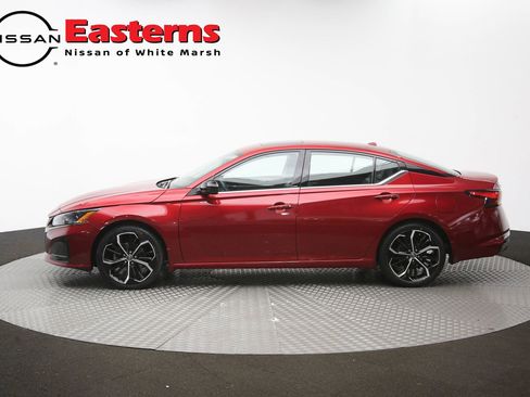 Used 2023 Nissan Altima 2.5 SR w/ SR Premium Package FWD image 59