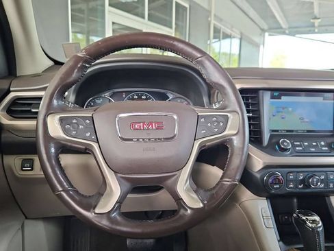 Used 2019 GMC Acadia Denali w/ Technology Package FWD image 12