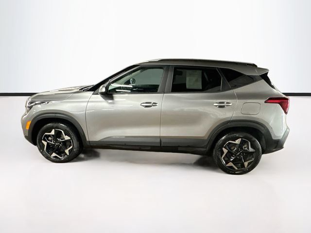 Used 2025 Kia Seltos S AWD/4WD image 4