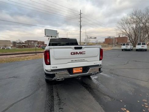 Used 2022 GMC Sierra 1500 SLT w/ SLT Premium Package image 7