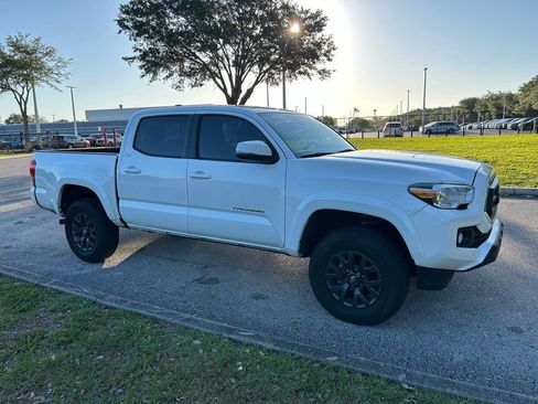 Used 2023 Toyota Tacoma SR5 w/ Technology Package RWD image 8