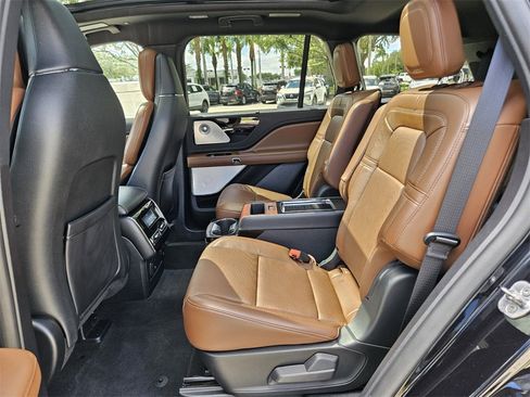 Certified 2022 Lincoln Aviator Grand Touring w/ Equipment Group 301A image 5