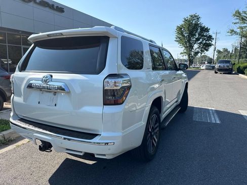 Used 2016 Toyota 4Runner Limited w/ Four Season Floor Mat Package AWD/4WD image 7