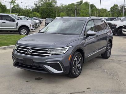 Used 2024 Volkswagen Tiguan SE