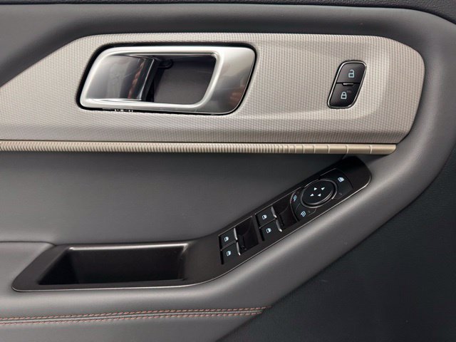 New 2026 Ford Explorer Active RWD image 16