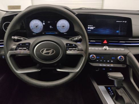 Used 2024 Hyundai Elantra SEL image 22