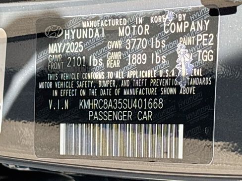 Certified 2025 Hyundai Venue SEL FWD image 22