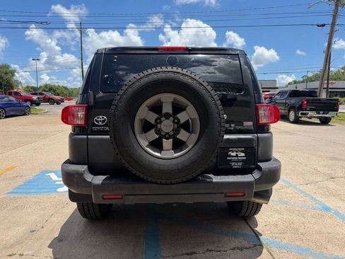 Used 2007 Toyota FJ Cruiser 4WD image 6
