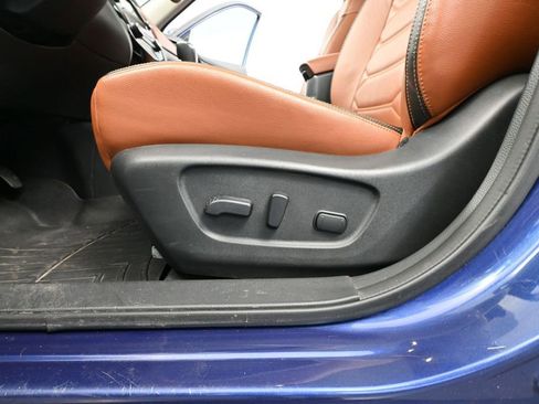 Used 2018 Nissan Rogue AWD image 19