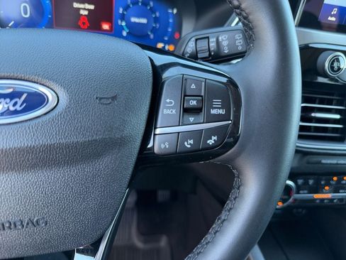 Used 2021 Ford Escape Titanium AWD/4WD image 16