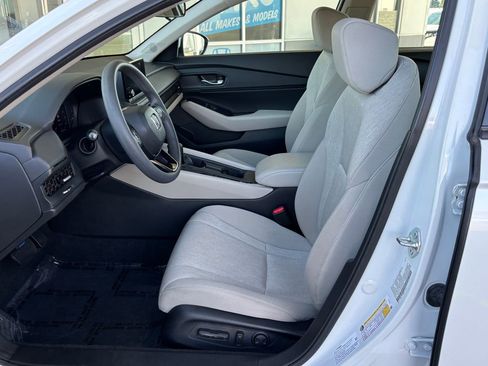 Used 2023 Honda Accord EX image 22