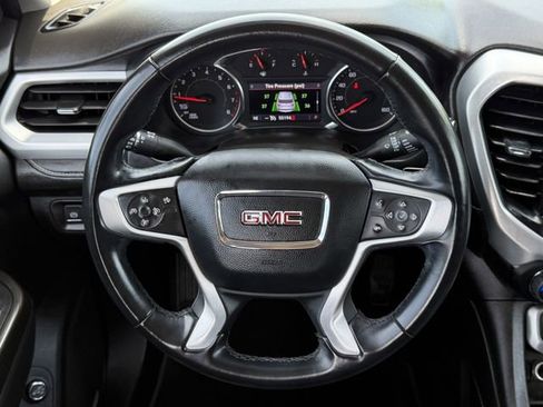 Used 2023 GMC Acadia SLT image 13