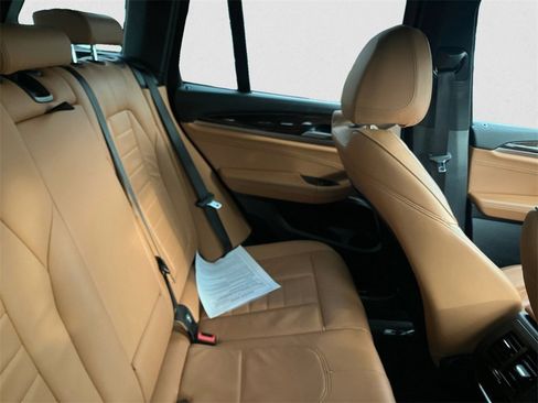 Used 2019 BMW X3 xDrive30i w/ Premium Package image 10