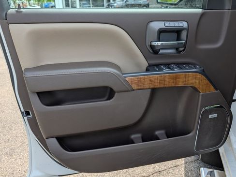 Used 2018 GMC Sierra 1500 SLT AWD/4WD image 32