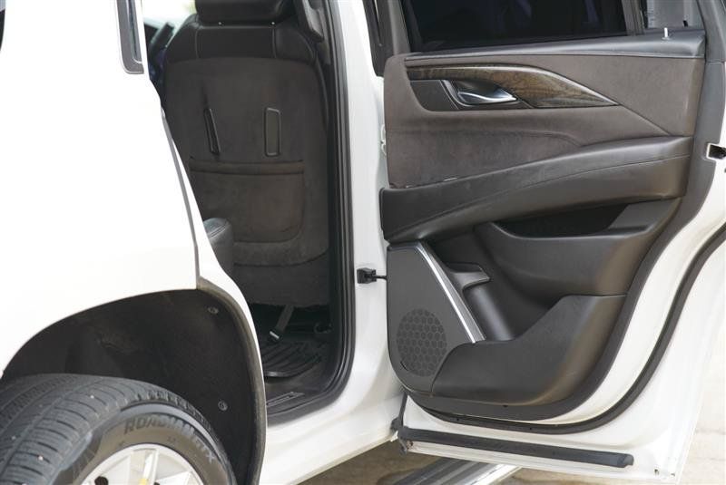 Used 2016 Cadillac Escalade Platinum AWD/4WD image 82