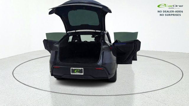 Used 2026 Tesla Model Y Long Range RWD image 18