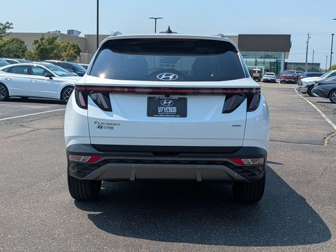 Used 2024 Hyundai Tucson Limited AWD/4WD image 4
