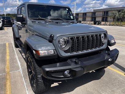 Used 2025 Jeep Gladiator Sport
