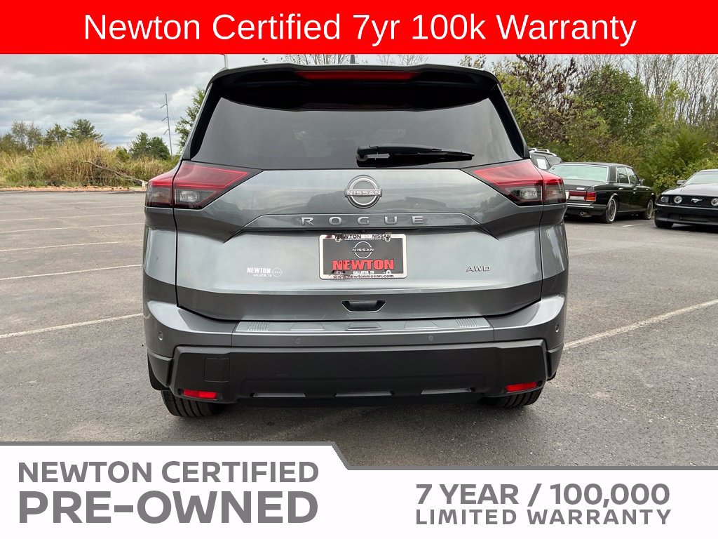 Used 2025 Nissan Rogue SV AWD/4WD image 5