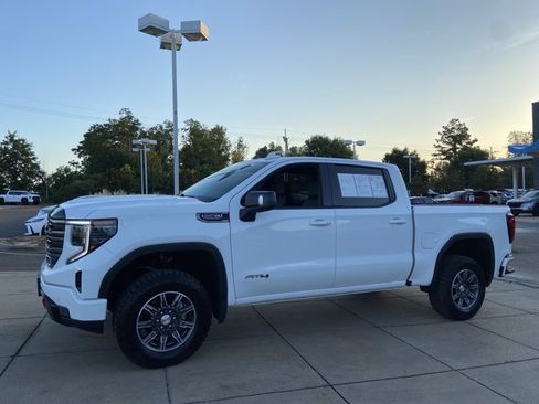 Used 2025 GMC Sierra 1500 AT4 AWD/4WD image 6