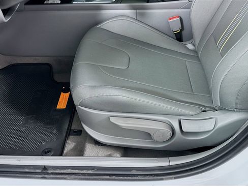 New 2026 Hyundai Elantra Sport image 19