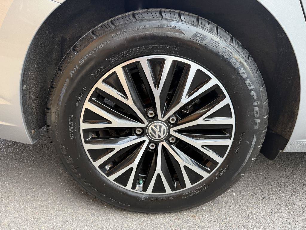 Used 2019 Volkswagen Jetta SE FWD image 11